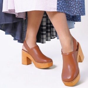 Charlotte Stone Bonnie In Sienna 12